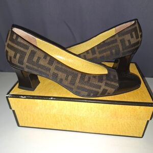 Fendi Black and Tan Logo Heels
